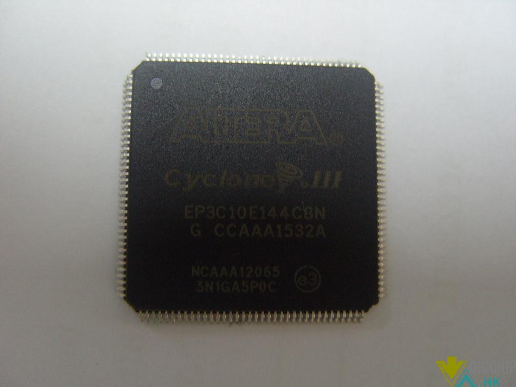 IC FPGA 94 I/O 144EQFP